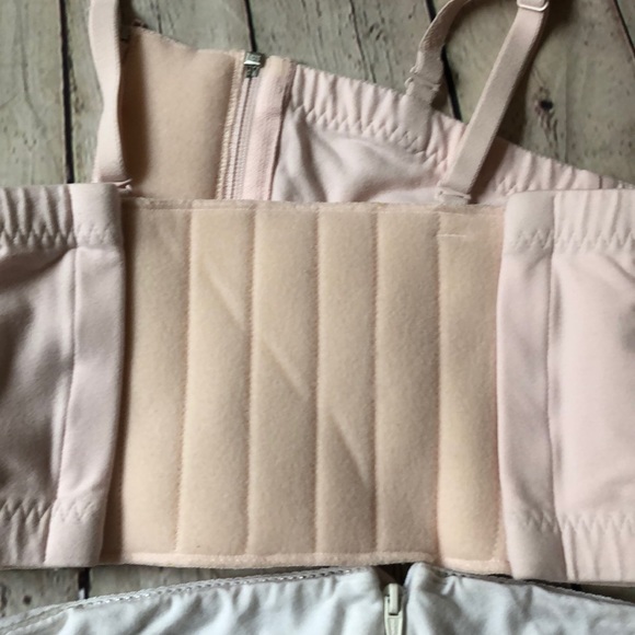 Pumping bras - Picture 3 of 4